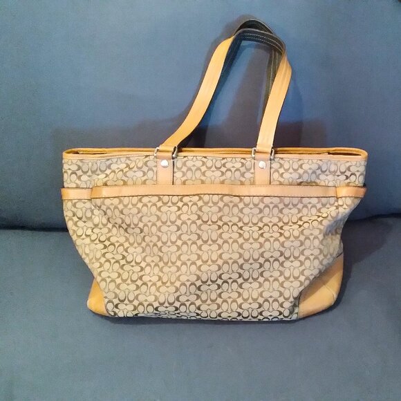 Coach Signature Diaper or Tote Bag No. J1176-F77156 - Picture 12 of 12